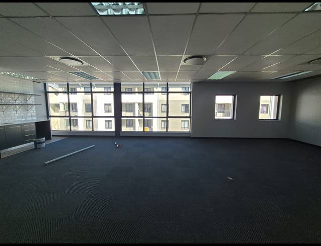 154M² OFFICE TO LET IN RIVONIA